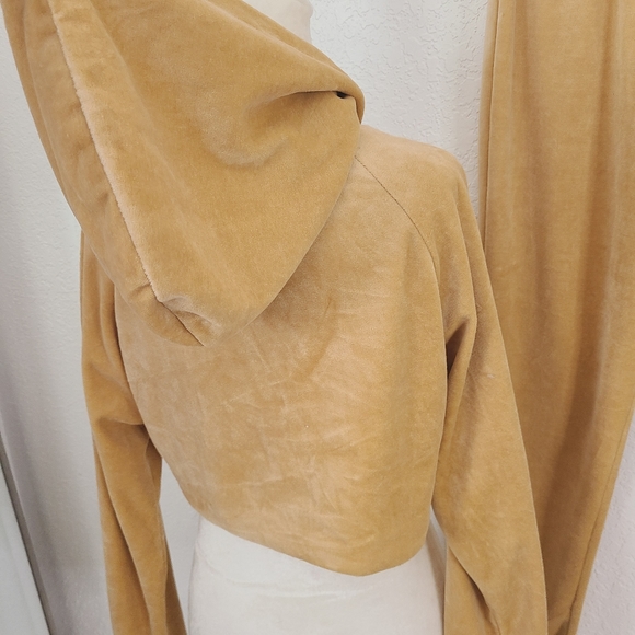 SOLD Naked Wardrobe M Tan Velvet Jogger Hoodie Set - Picture 4 of 10